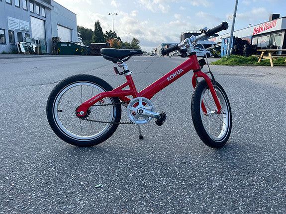 Rød brukt barnesykkel fra Kokua